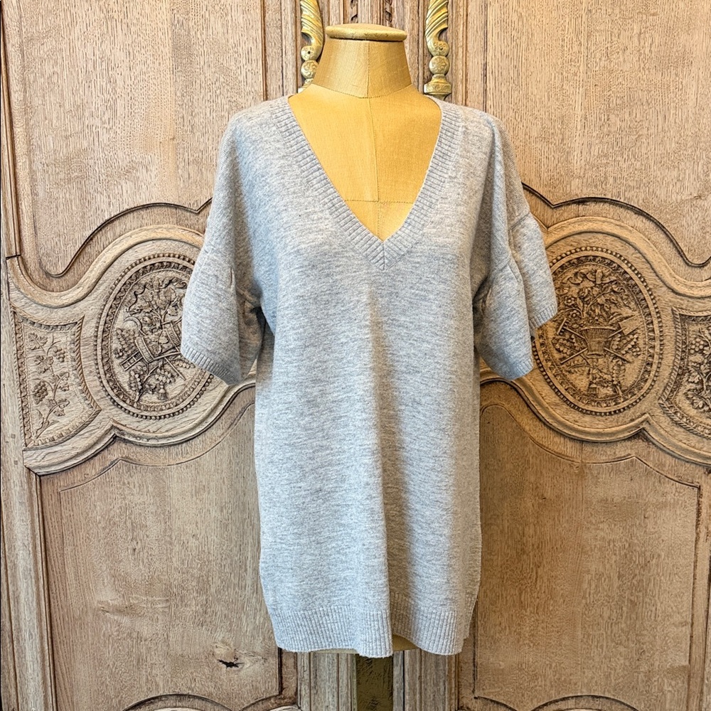 BCBG V-Neck Short Flutter Sleeve Tunic Sweater or Mini Dress in Light Gray